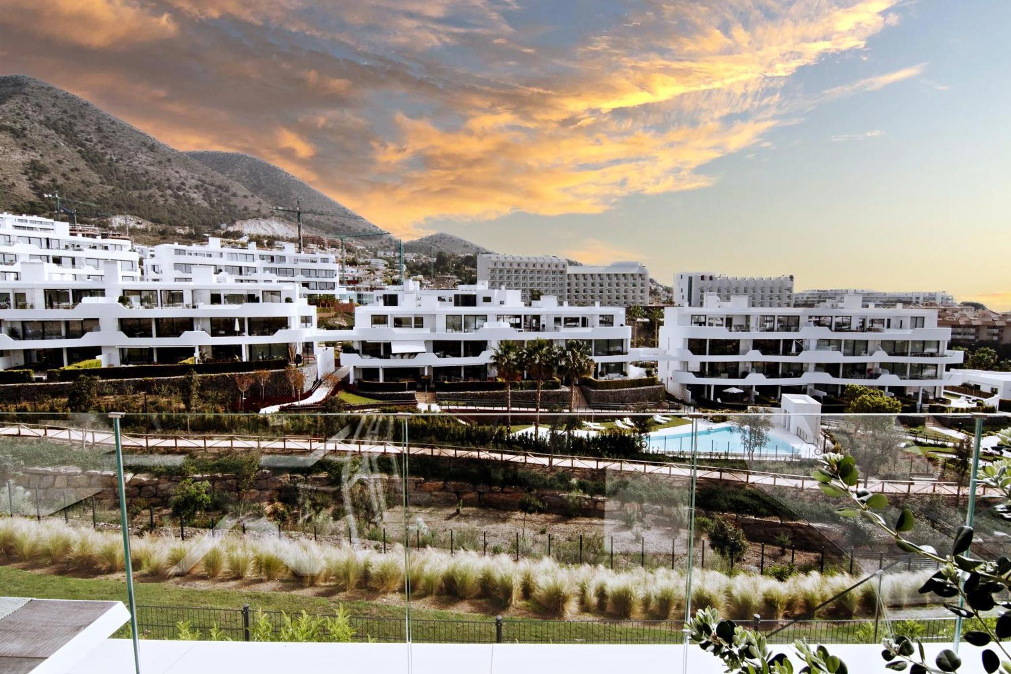 Mara's Higueron West - Mediterranean Style - & Golf - Large Sunny Terrace !!!! Lägenhet Fuengirola